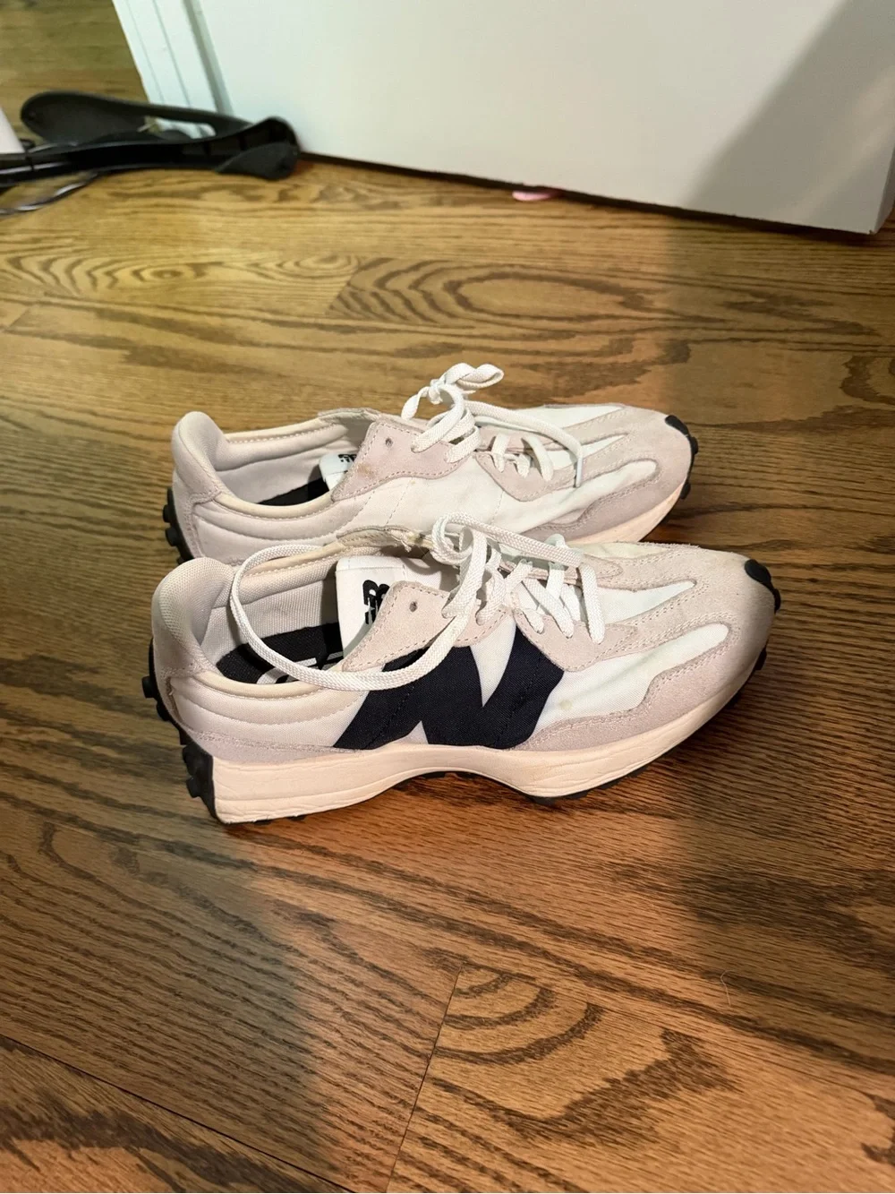 New Balance White and Black Women's Casual Sneakers